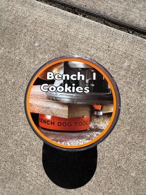 NWT Bench Dog Bench Cookie Work Grippers